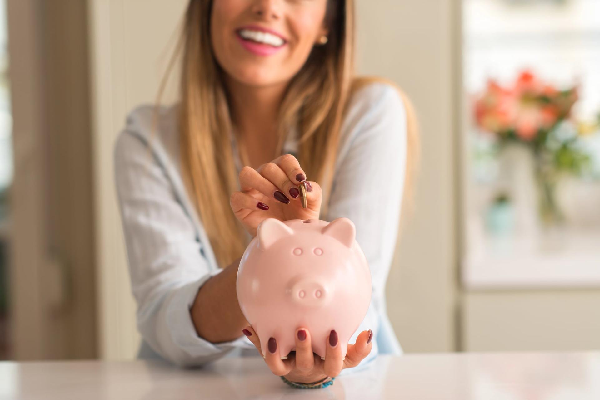 4 zodiac signs money seems to chase, no matter what they do — Lifestyle