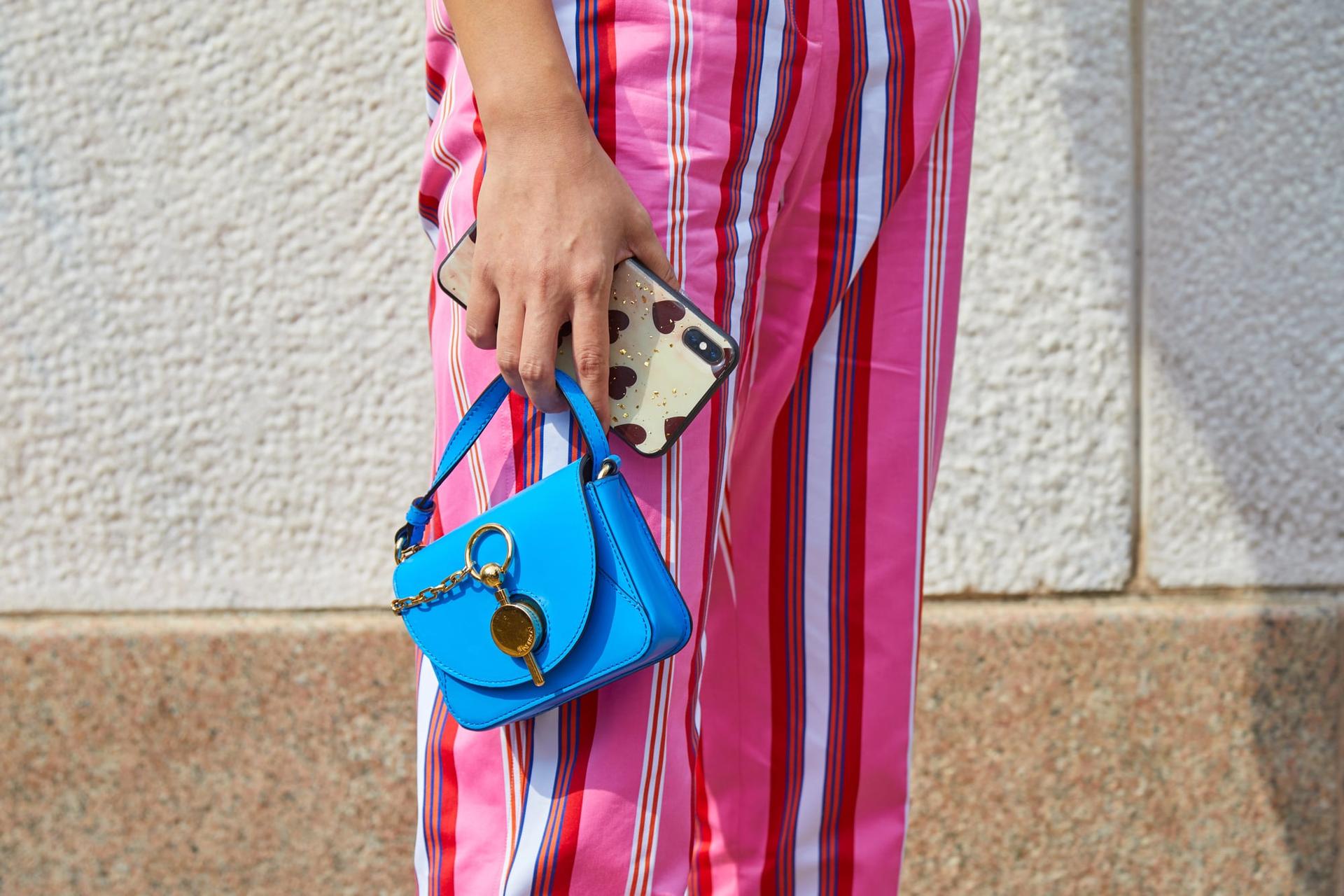 Want to look effortlessly stylish? Wear striped "pyjama pants" out in public — Fashion