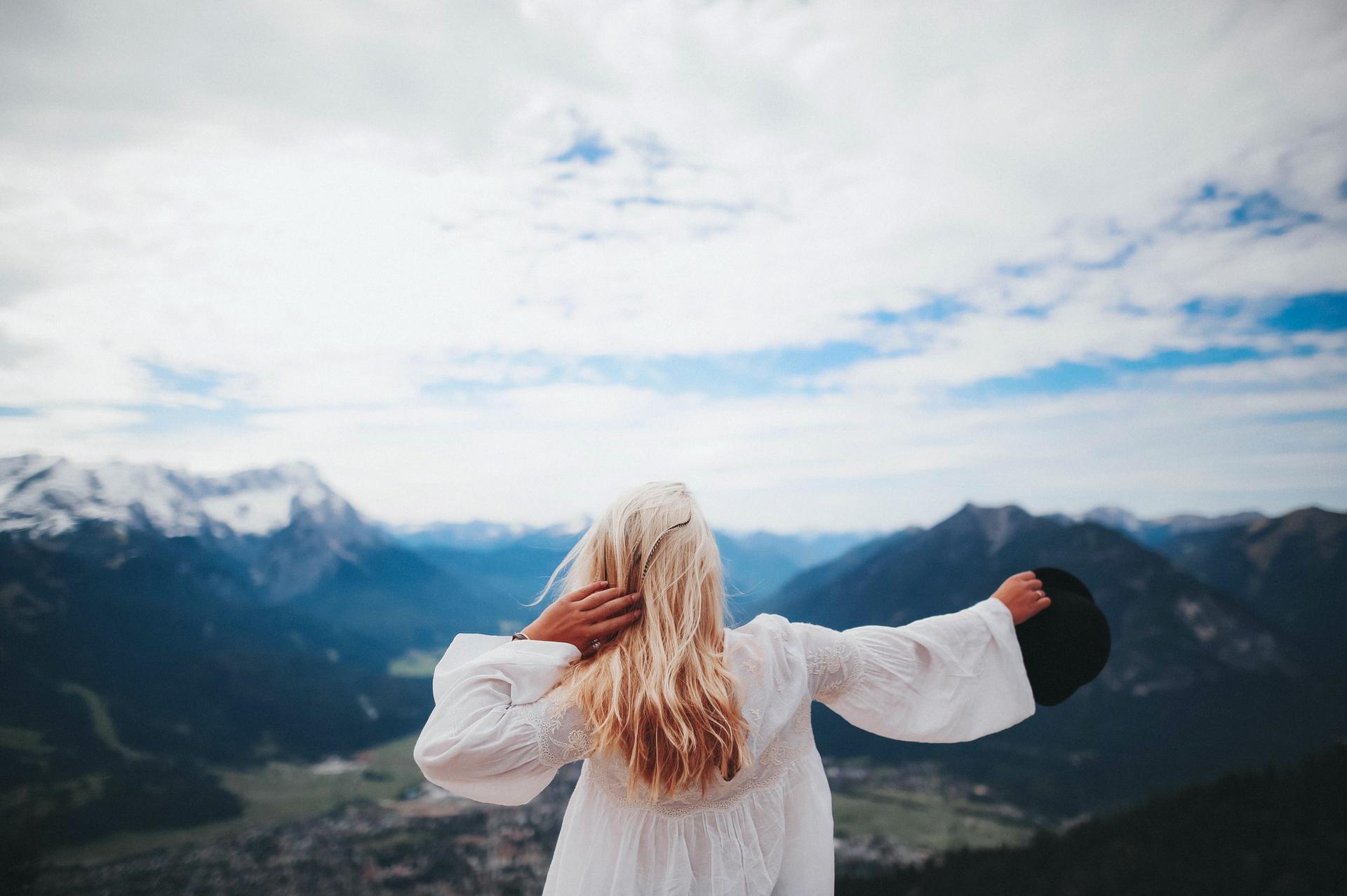 If You're One of These 4 Zodiac Signs, You'll Finally Let Go of a Painful Relationship by Summer's End — Lifestyle