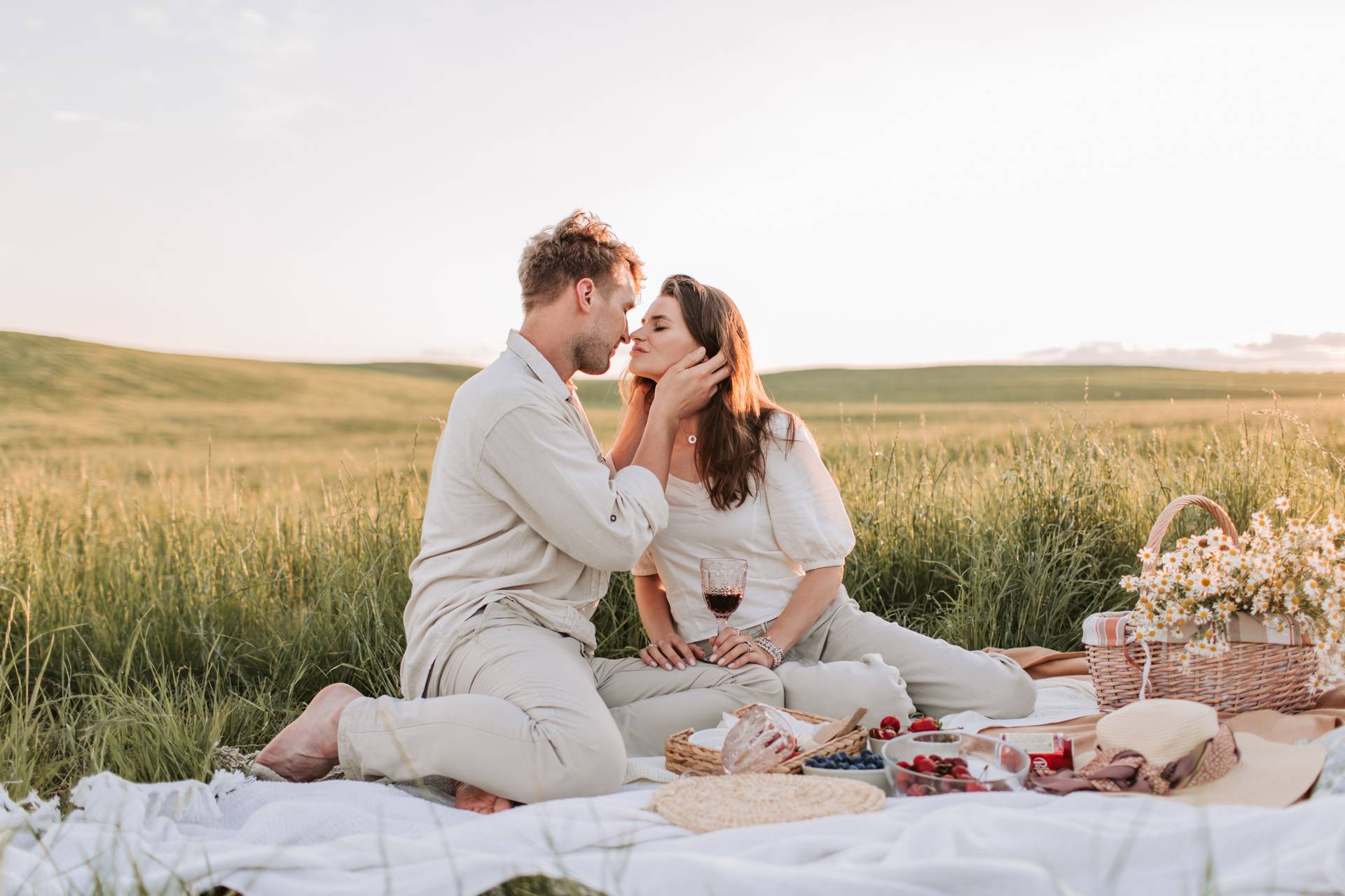 5 summer date ideas near Budapest that beat another night at the movies — Leisure