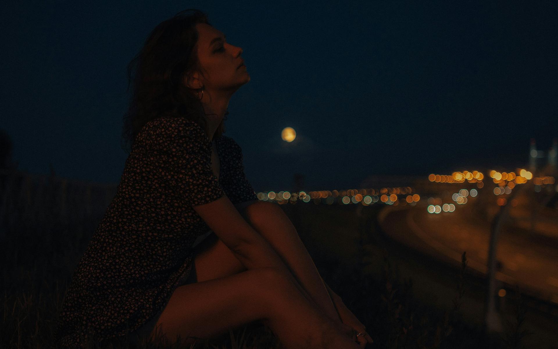 If You're One of These 3 Zodiac Signs, July's Full Moon Could Force a Life-Changing Decision — Lifestyle
