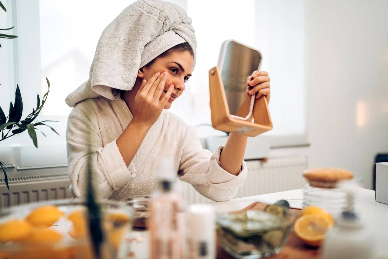 If Your Foundation Clings to Dry Patches, the Fix Starts Before the Base — Face