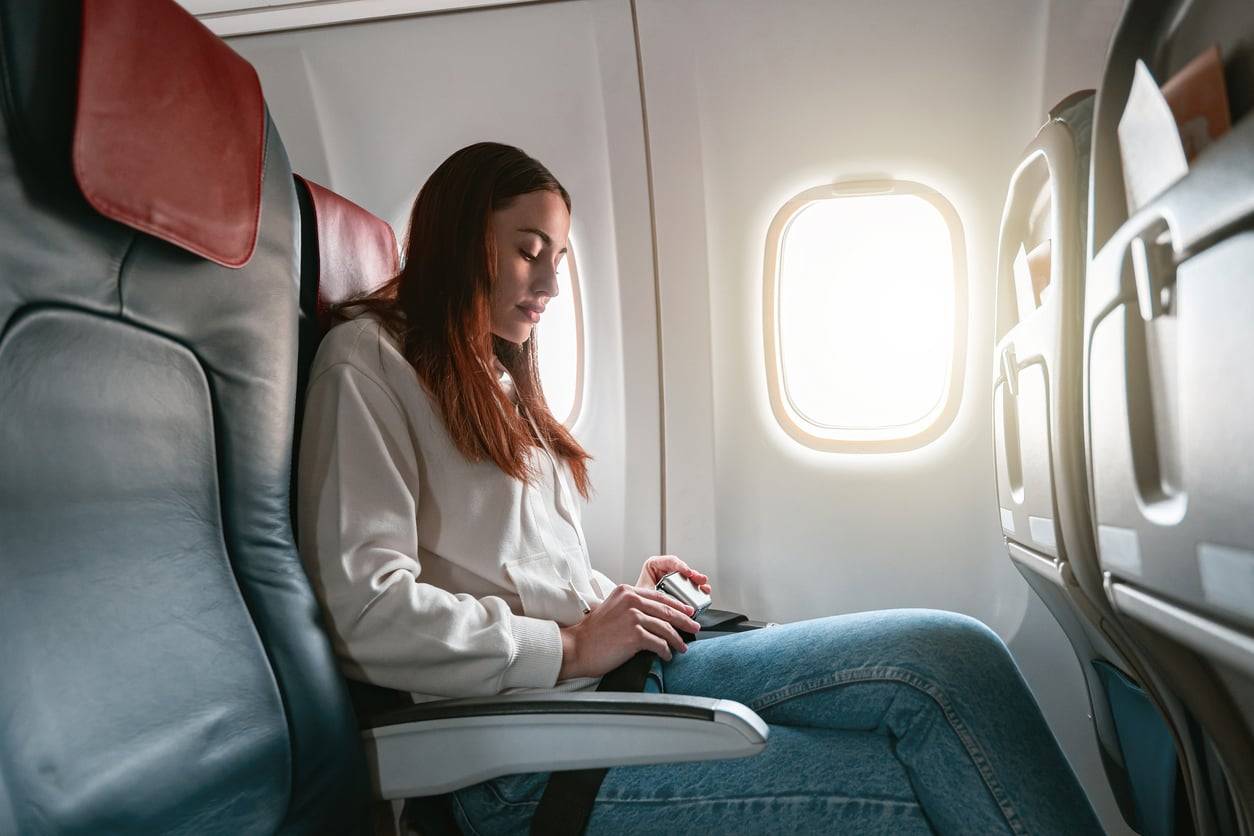 3 cheap travel accessories that make budget flights way more comfortable — Leisure