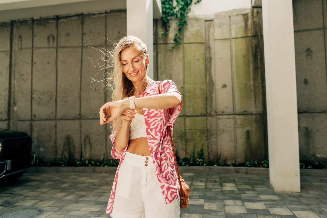 The New Status Symbol Isn't a Watch or a Car — It's Being Unreachable — Lifestyle