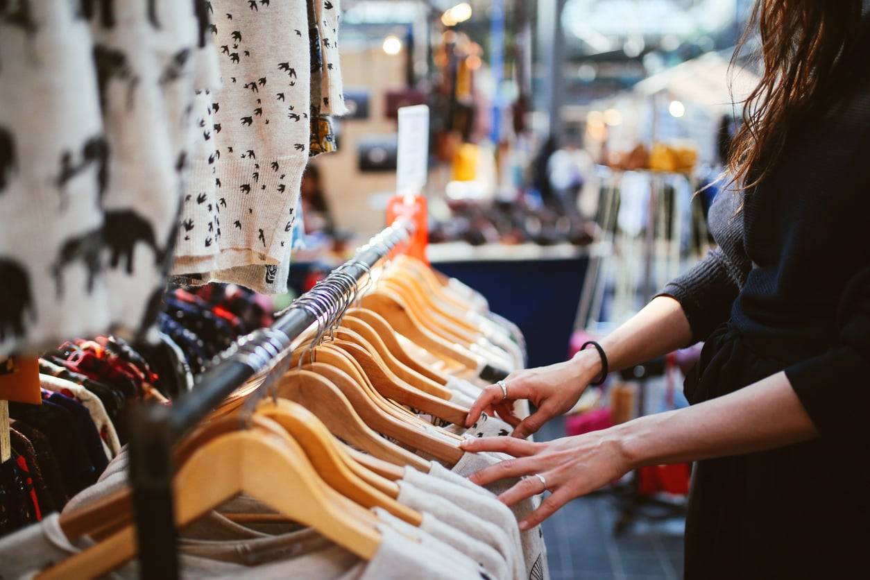 Sustainable summer style: how to hunt for hidden treasures in vintage and thrift shops — Fashion