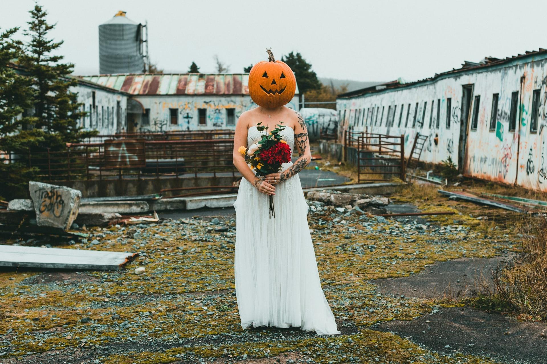 "My Mom and My Dad's New Girlfriend Got Into a Fistfight": Wedding Horror Stories You Won't Believe — Family
