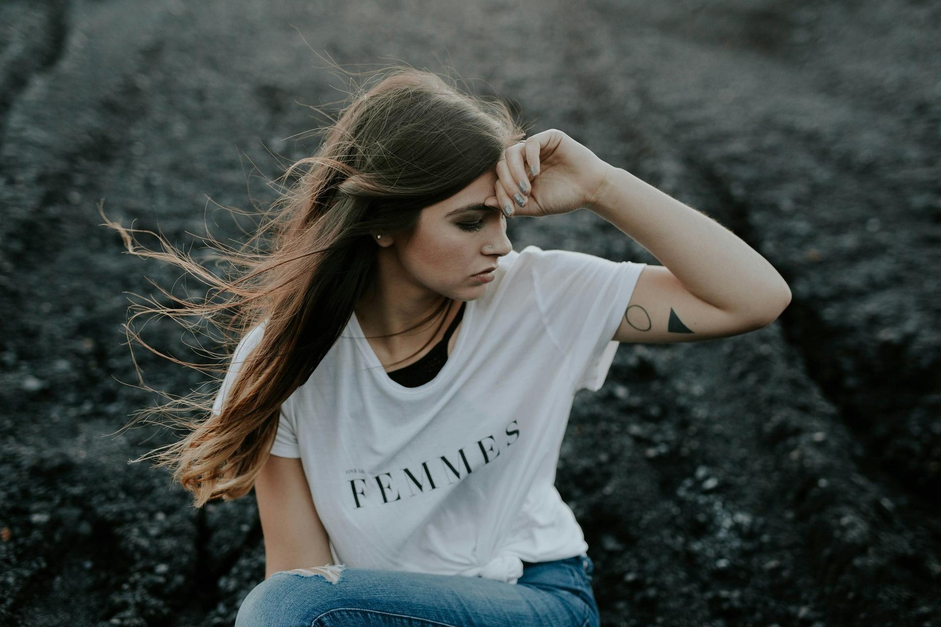 "It's Not Just Men Running From Intimacy Anymore" — The Quiet Rise of Emotionally Unavailable Women — Relationship