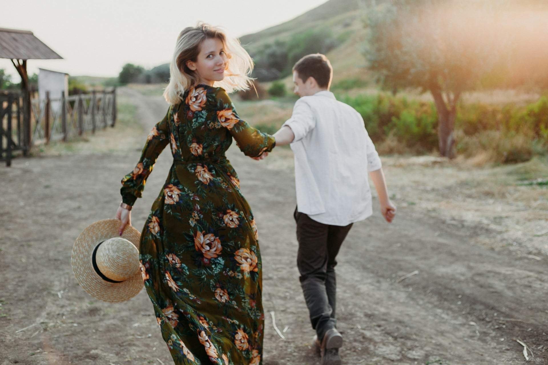 4 Zodiac Signs Who Could Fall in Love Before Summer Ends — Lifestyle