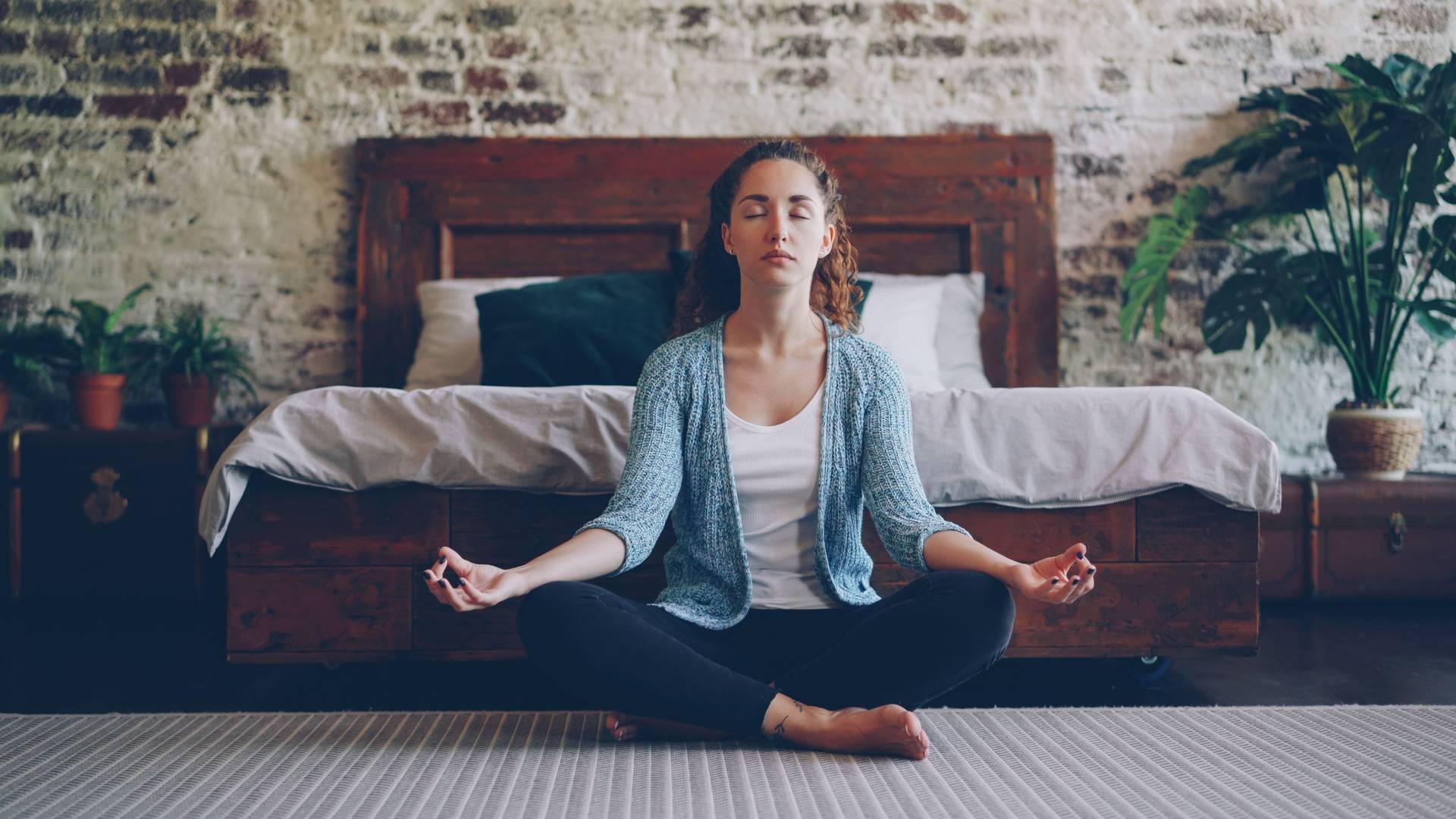 Can't fall asleep? The 4-7-8 breathing trick that calms your mind in minutes — Health
