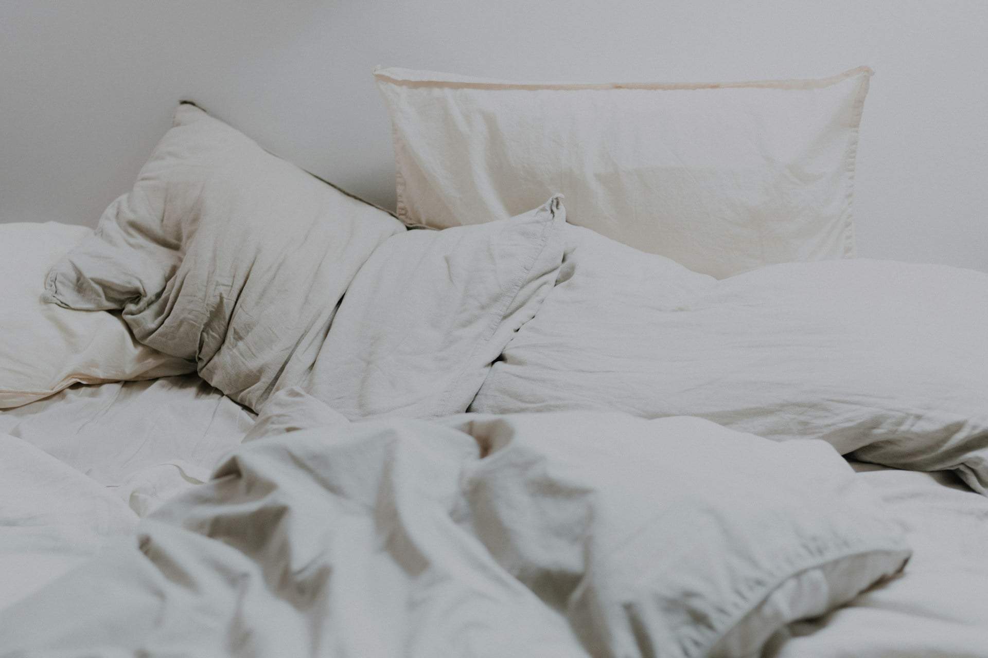 The 20-minute dry trick that erases sweat stains and smells from your mattress — Household