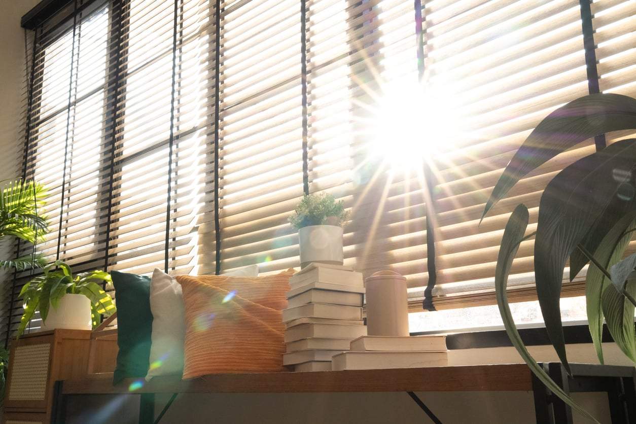 Your blinds squeak and stick? This simple kitchen trick fixes it for good — Household