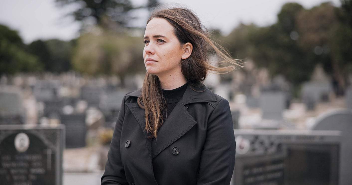 "A stranger called my name at my father's funeral" — the moment that unraveled a dark family secret — Family